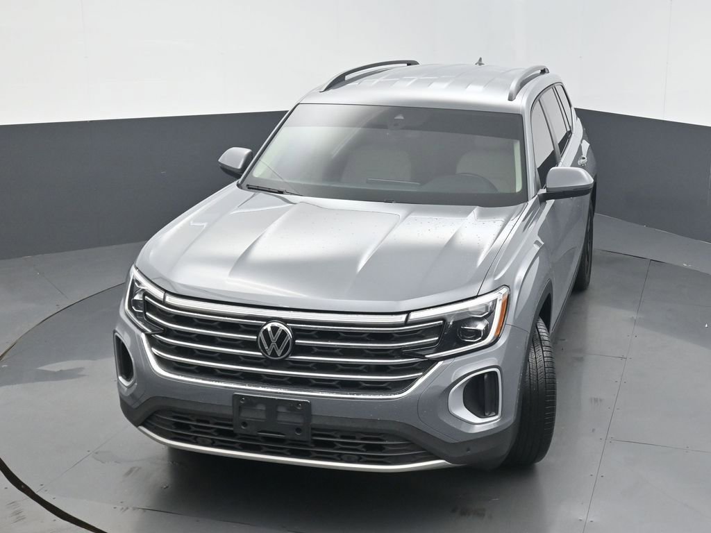Used 2025 Volkswagen Atlas SE FWD image 40