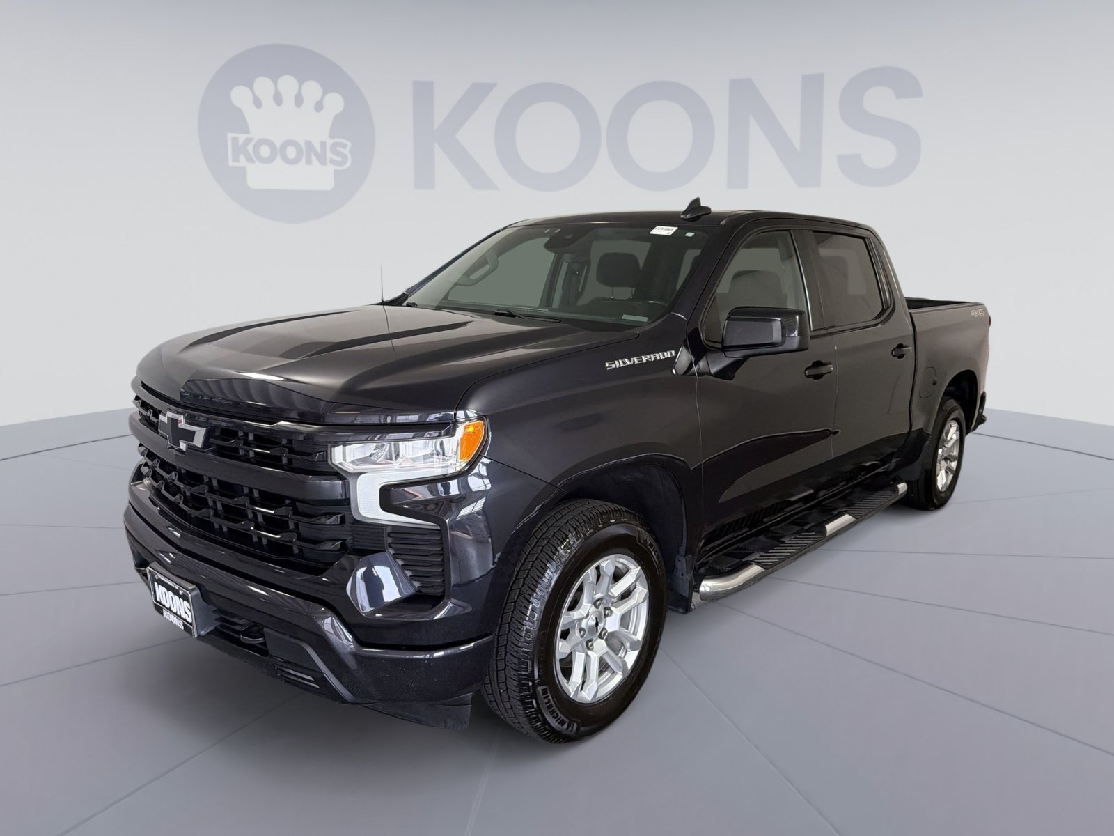Used 2022 Chevrolet Silverado 1500 RST AWD/4WD image 1