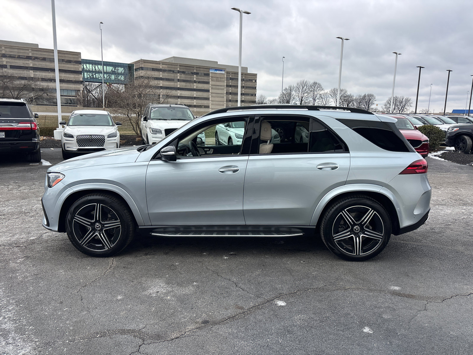 Used 2026 Mercedes-Benz GLE 350 4MATIC image 4