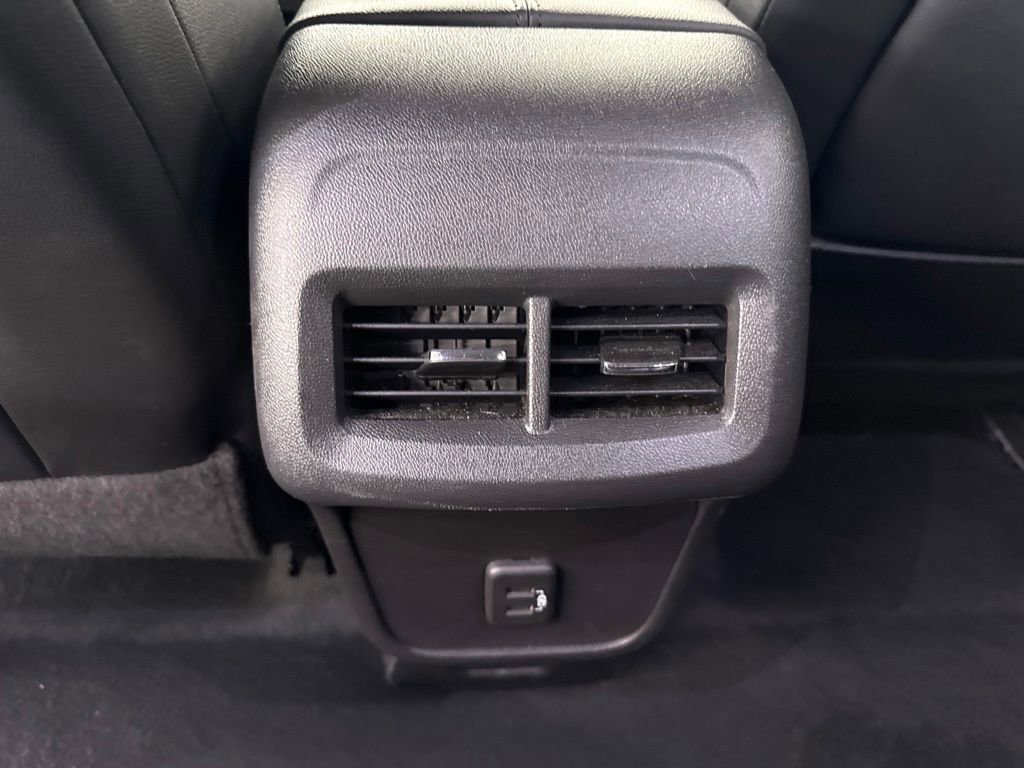 Used 2023 GMC Terrain SLT AWD/4WD image 20