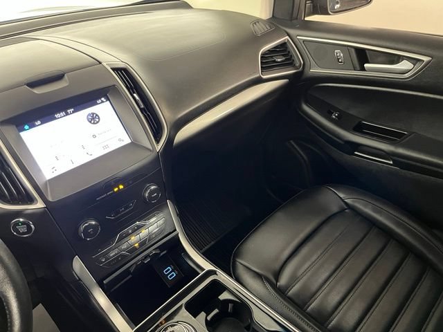 Used 2019 Ford Edge SEL w/ Equipment Group 201A AWD/4WD image 36