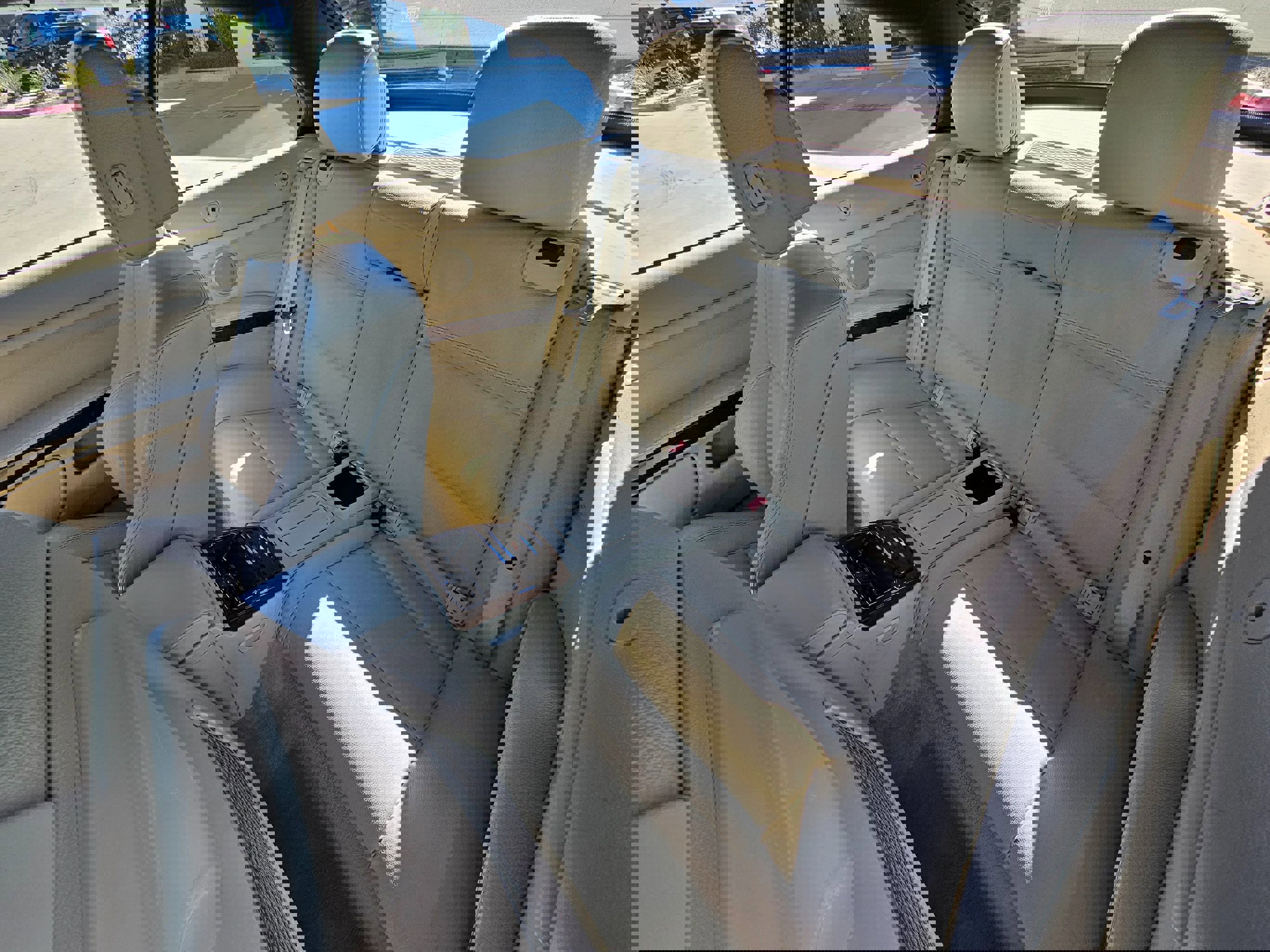 Used 2011 BMW 328i Convertible image 25