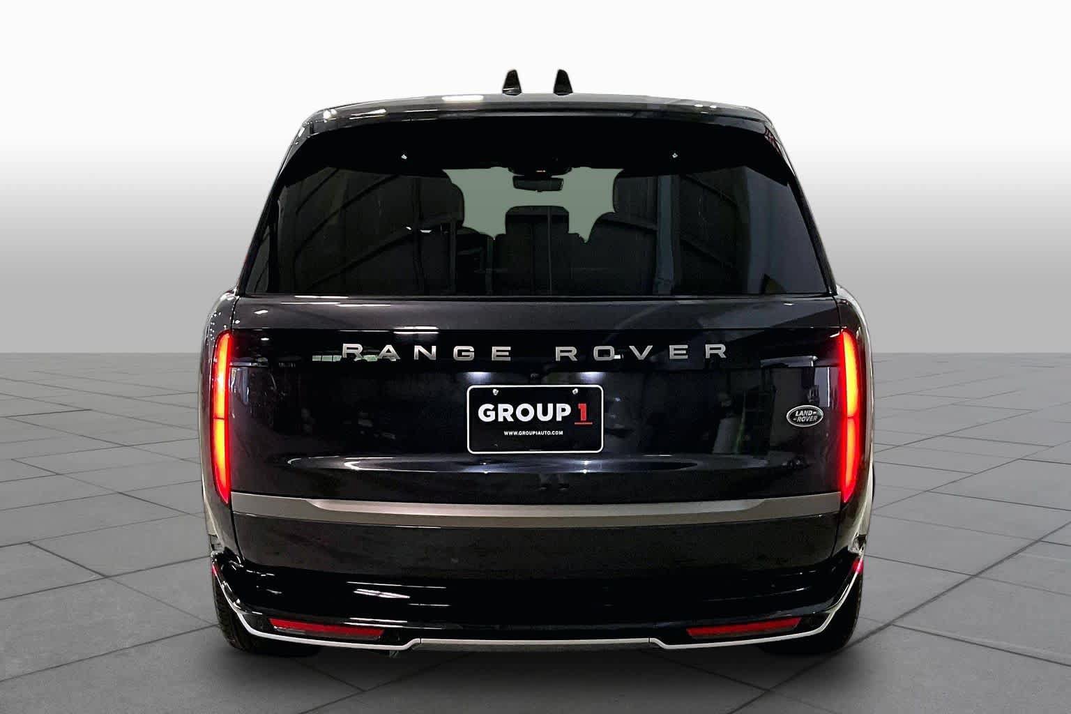 Used 2023 Land Rover Range Rover SE AWD/4WD image 5
