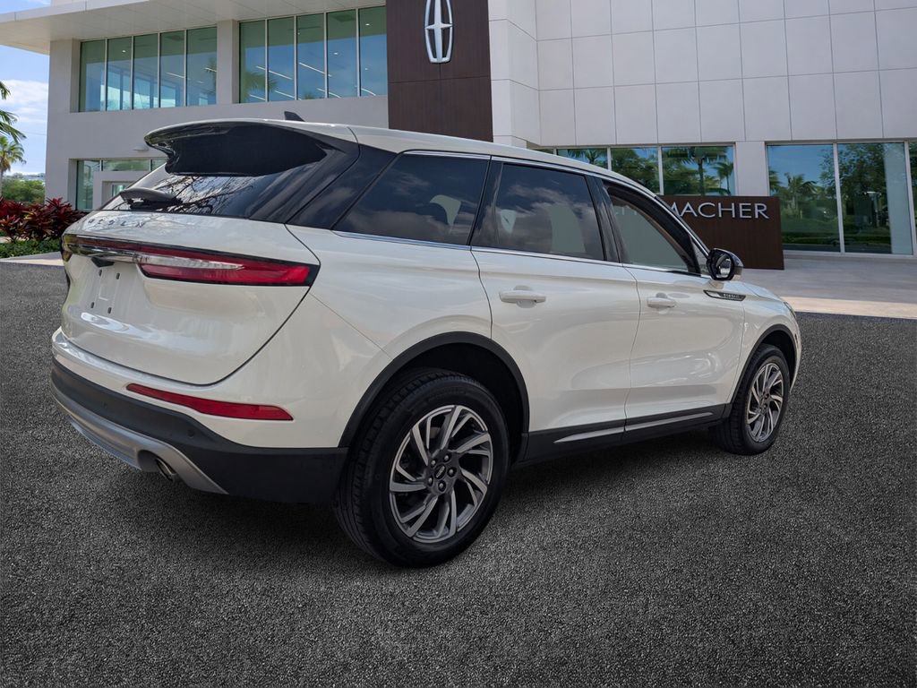 Used 2023 Lincoln Corsair FWD image 7