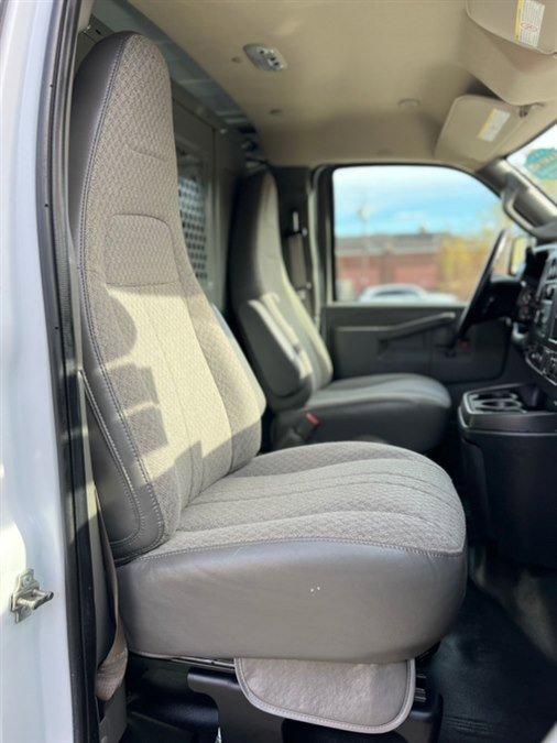 Used 2023 GMC Savana 2500 w/ Driver Convenience Package image 20