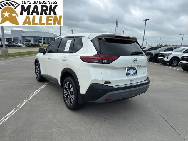 Used 2021 Nissan Rogue SV FWD image 4