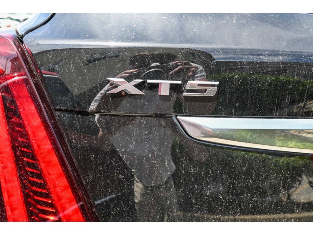 Used 2023 Cadillac XT5 Premium Luxury FWD image 12