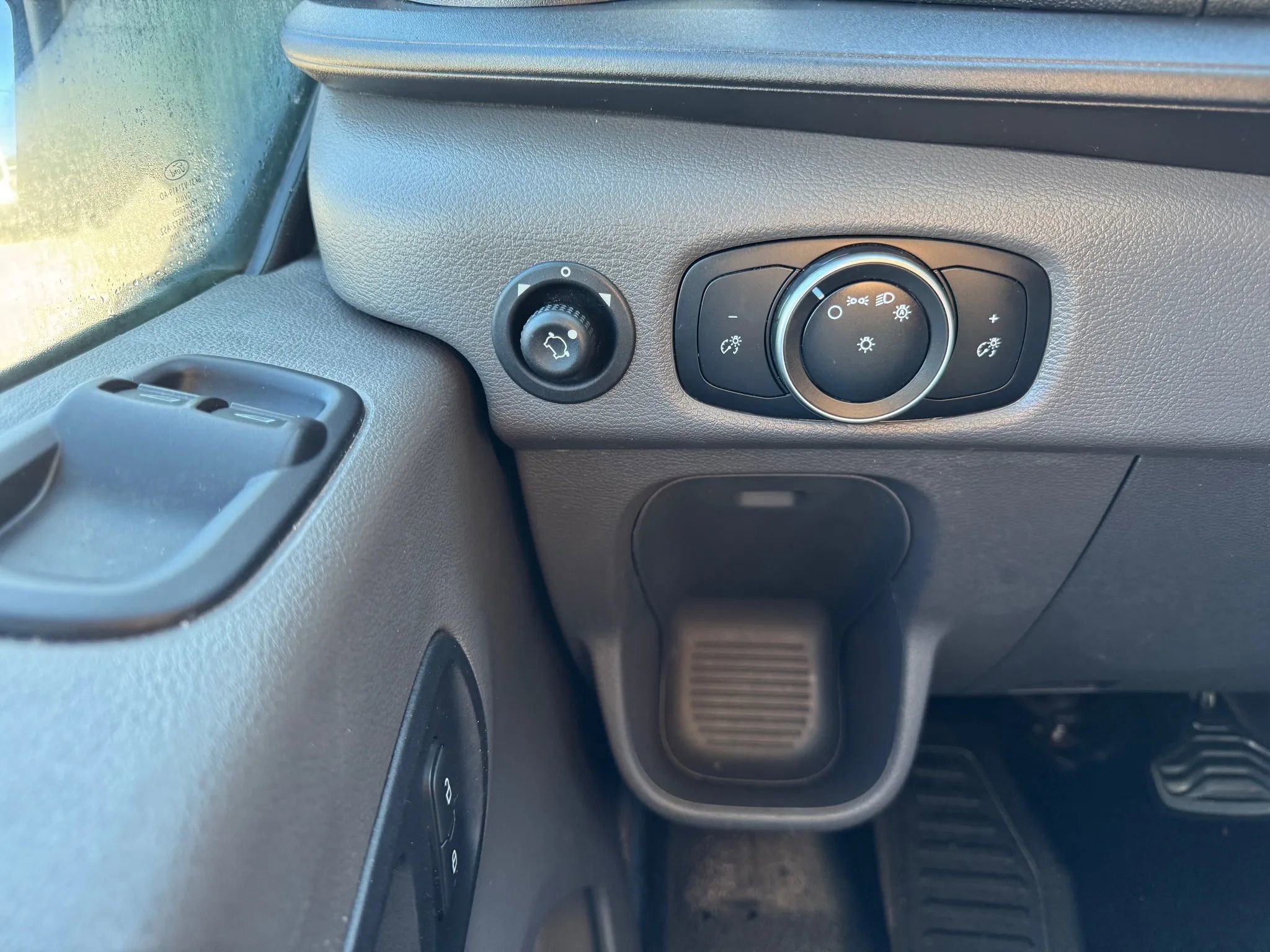 Used 2020 Ford Transit 250 Medium Roof AWD image 20