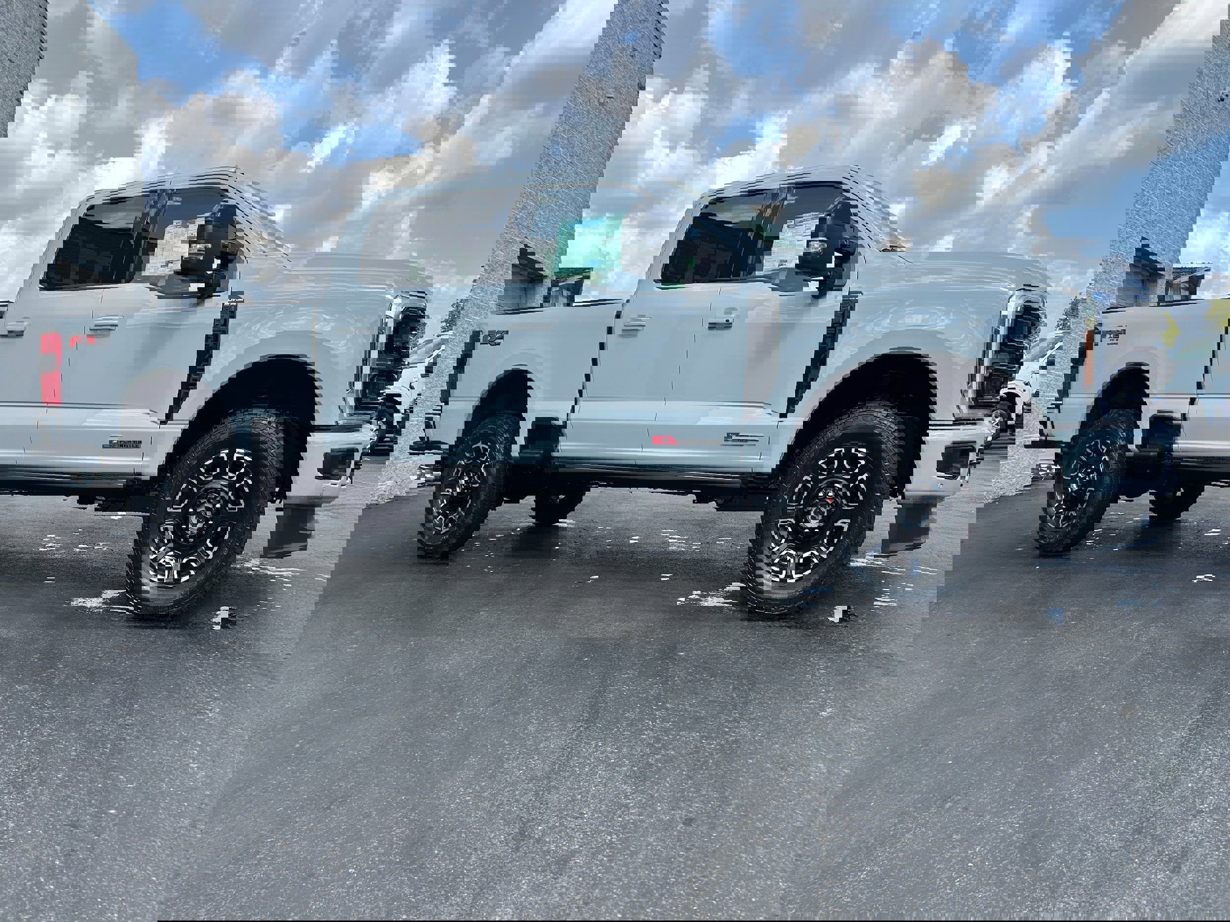 New 2026 Ford F350 Platinum image 19