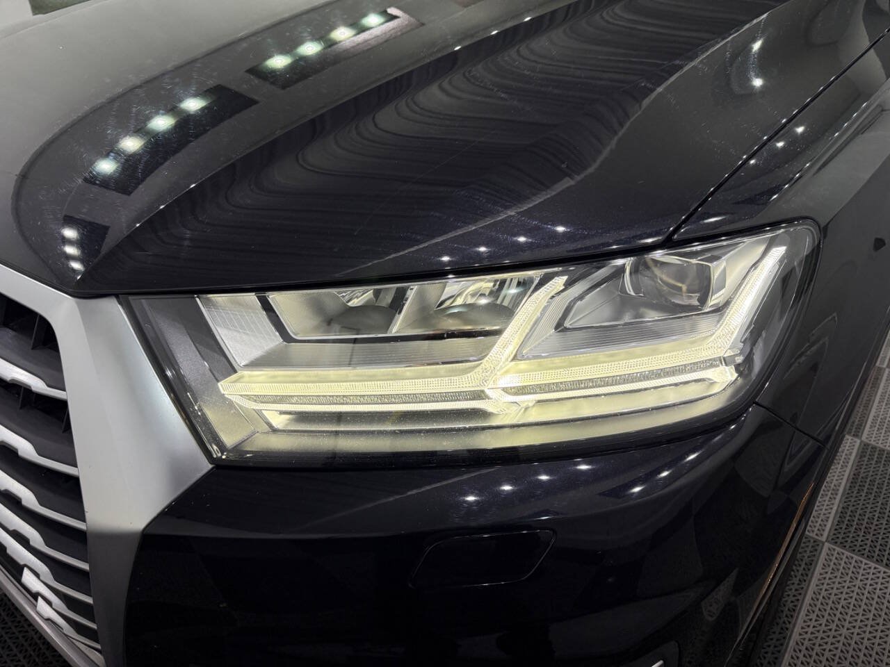 Used 2019 Audi Q7 3.0T Prestige AWD/4WD image 36