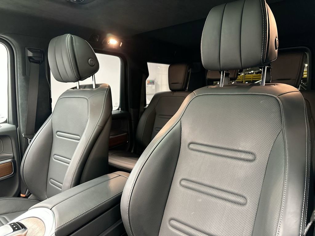 Used 2024 Mercedes-Benz G 550 image 10