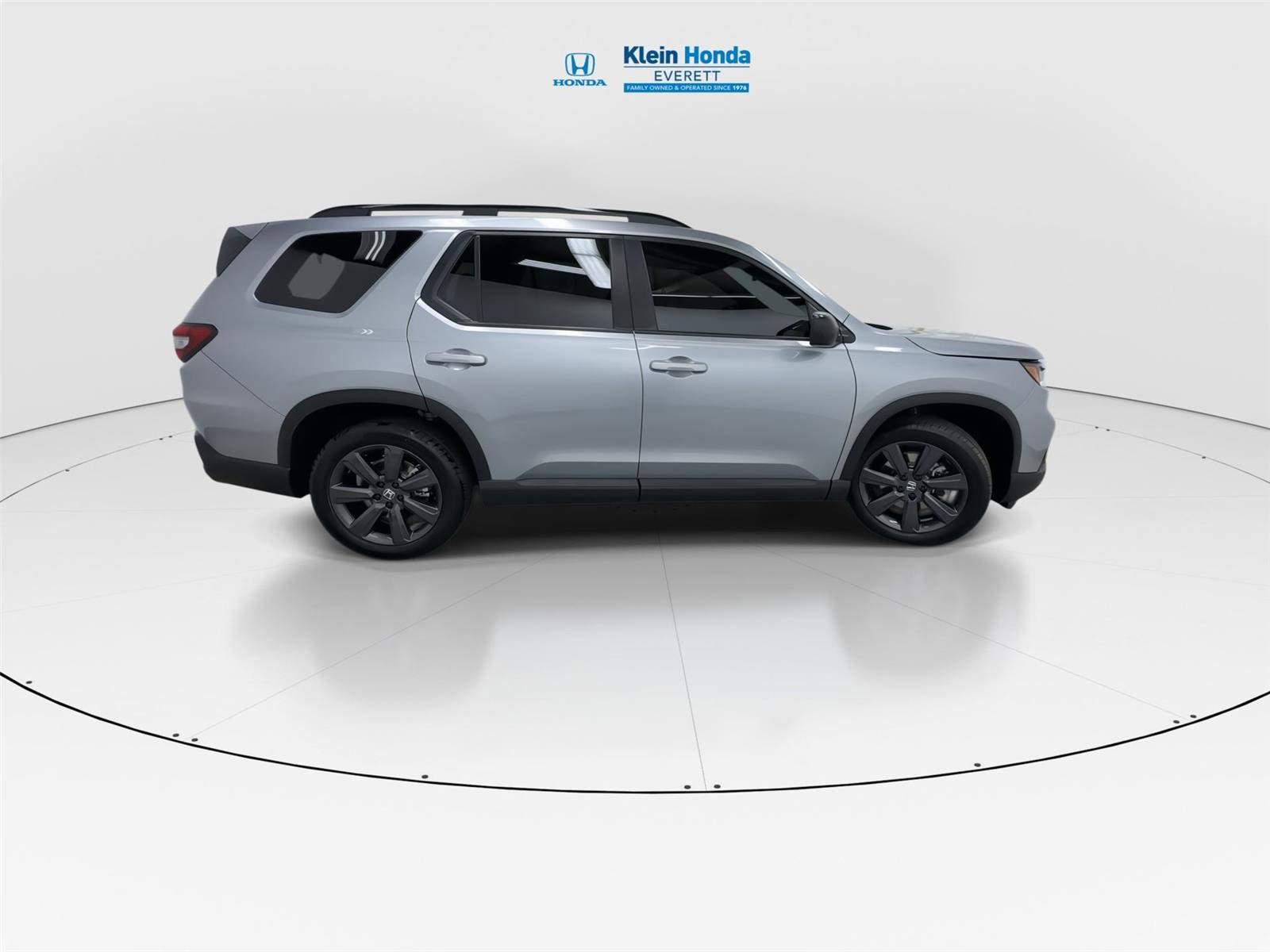 Certified 2025 Honda Pilot Sport image 3