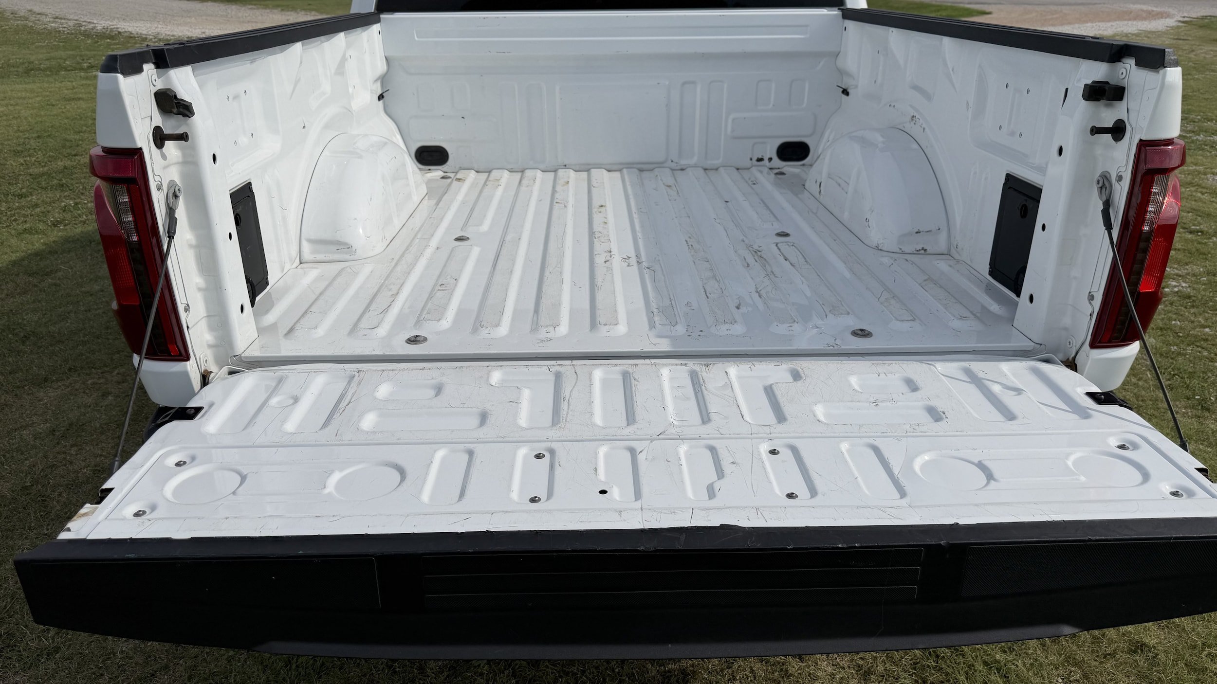 Used 2025 Ford F150 XLT w/ Equipment Group 301A Standard AWD/4WD image 5