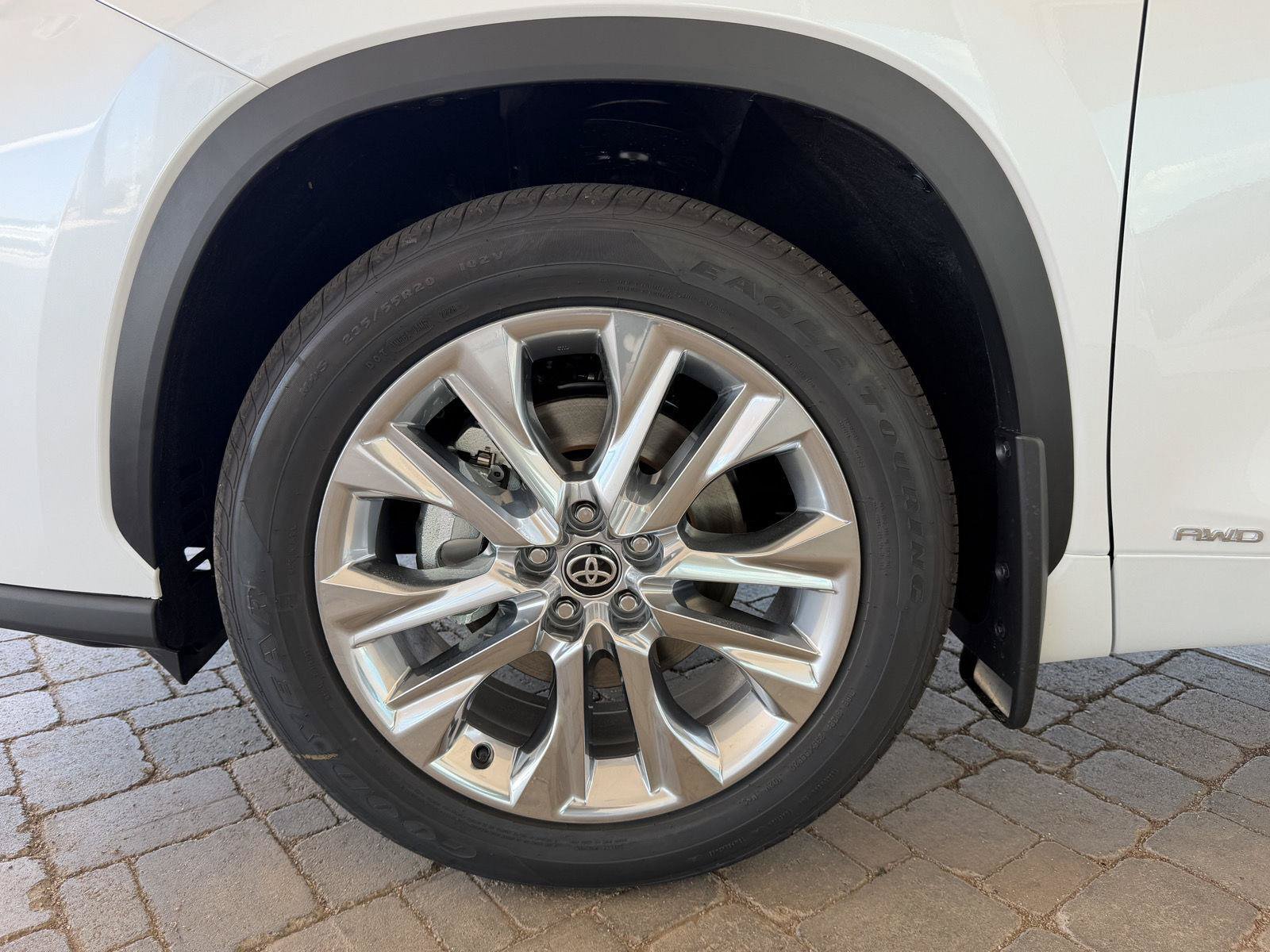 New 2026 Toyota Highlander Limited AWD/4WD image 31