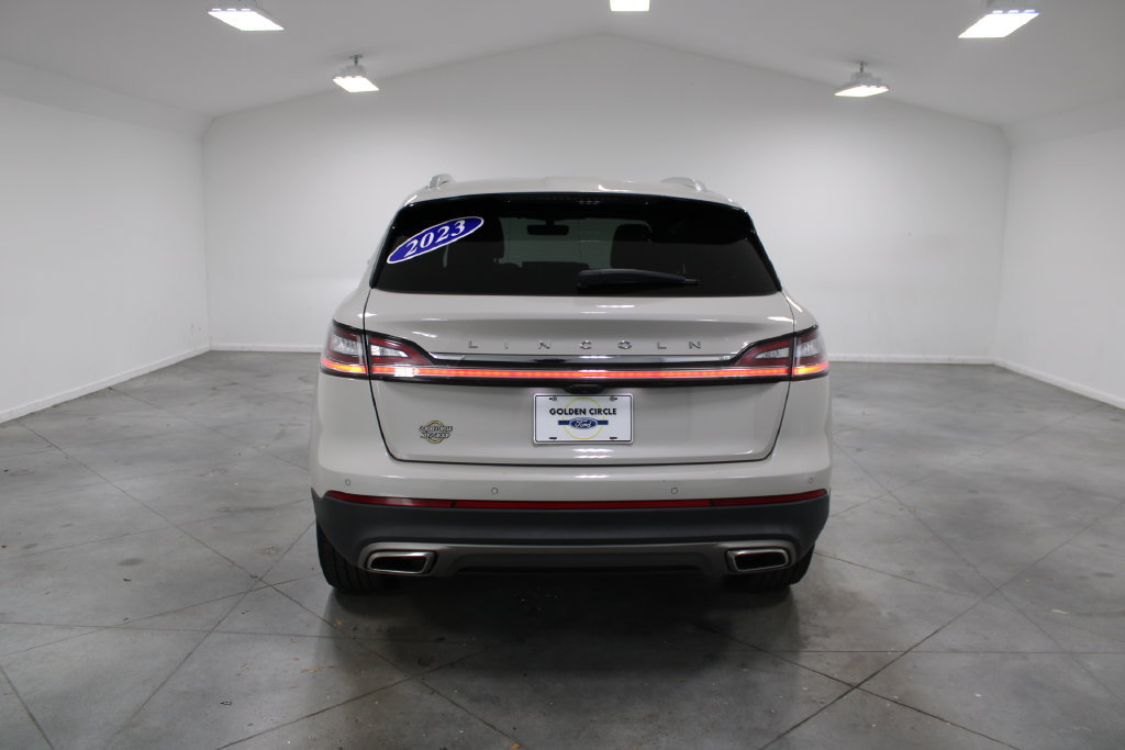 Used 2023 Lincoln Nautilus Reserve w/ Equipment Group 201A AWD/4WD image 8