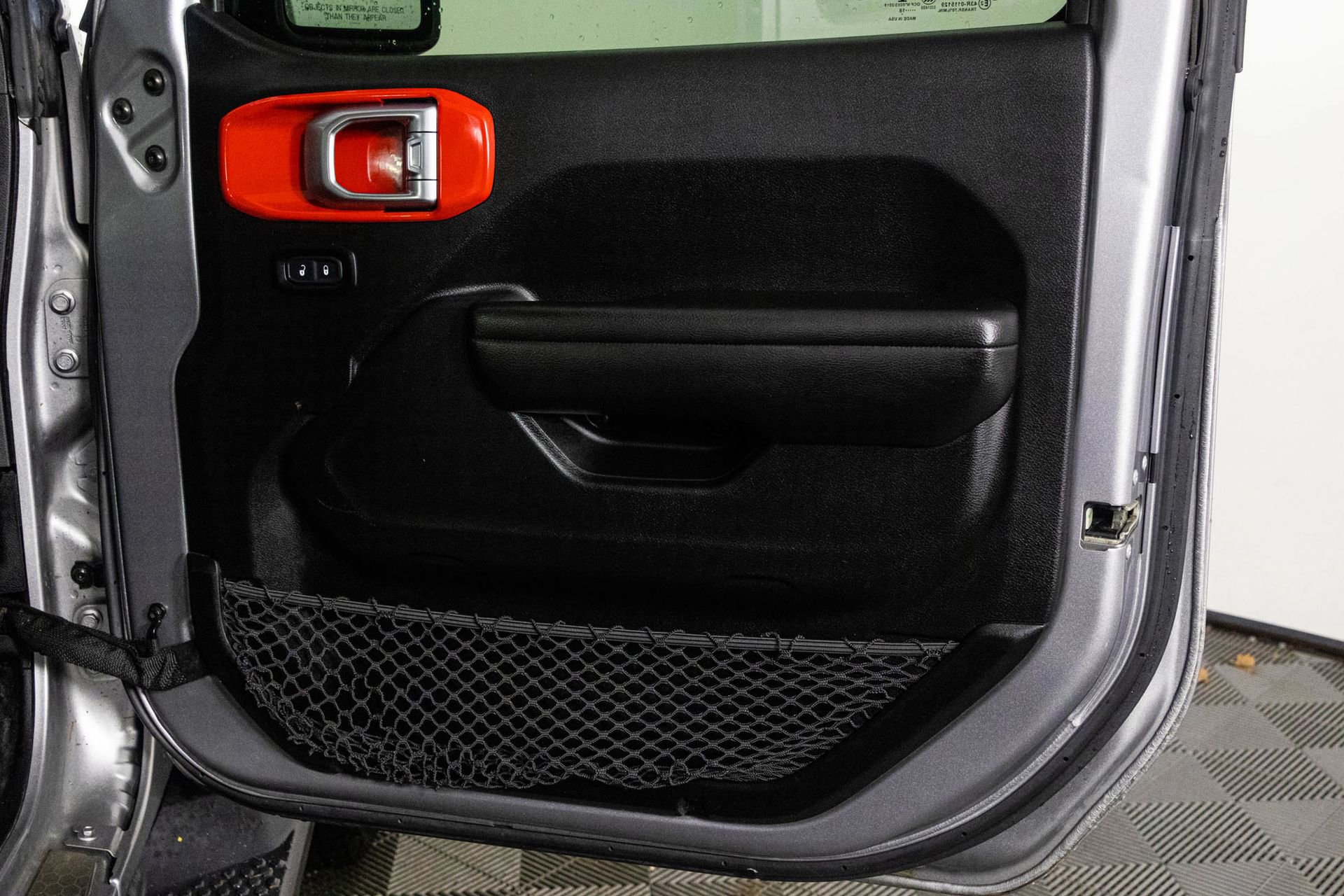 Used 2018 Jeep Wrangler Unlimited Sport S image 39