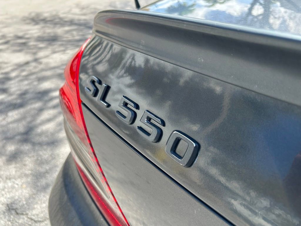 Used 2011 Mercedes-Benz SL 550 image 35