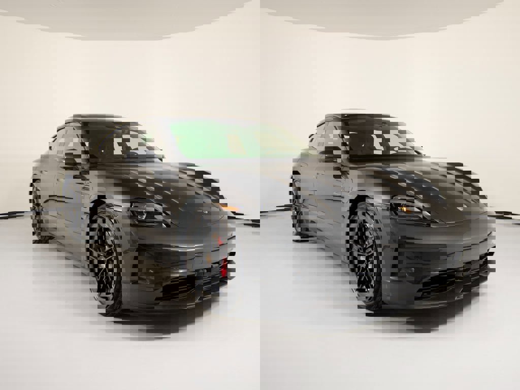 New 2026 Porsche Taycan 4S image 9