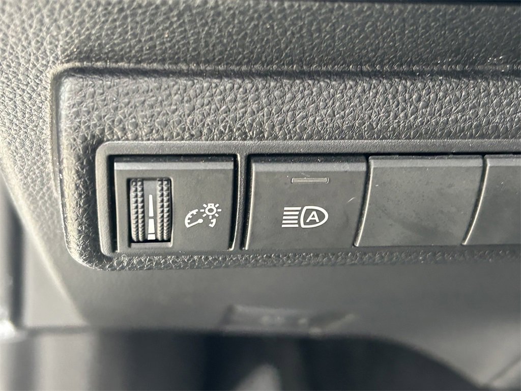 Used 2022 Toyota Corolla SE image 22