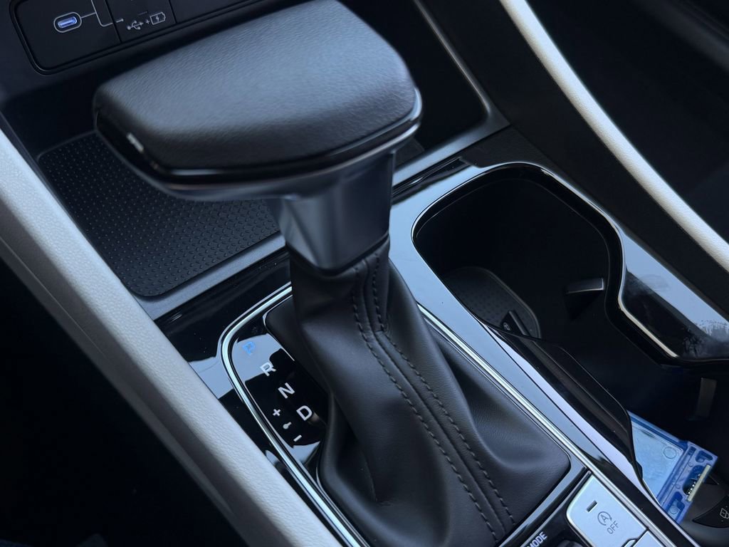 New 2026 Hyundai Tucson SE image 17