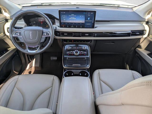 Used 2023 Lincoln Nautilus Standard image 17