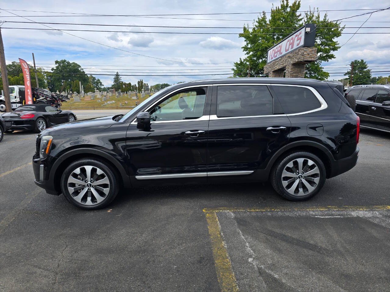 Used 2020 Kia Telluride S w/ S 8 Passenger Seating Package AWD/4WD image 6