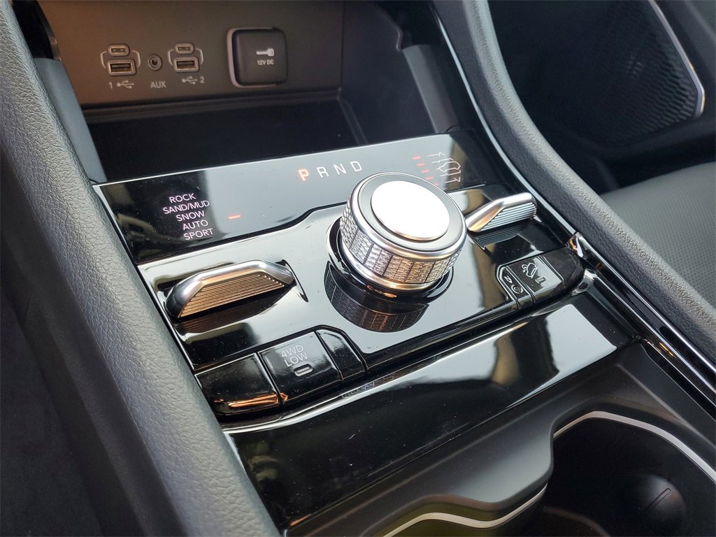 New 2025 Jeep Grand Cherokee L Overland w/ Advanced Protech Group III image 19