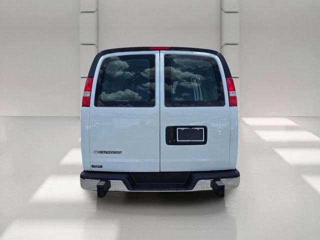 Certified 2024 Chevrolet Express 2500 w/ Driver Convenience Package RWD image 4