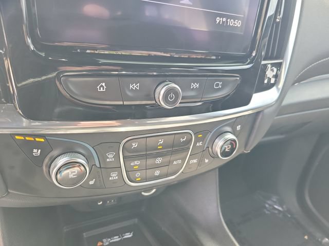Used 2023 Chevrolet Traverse Premier FWD image 30