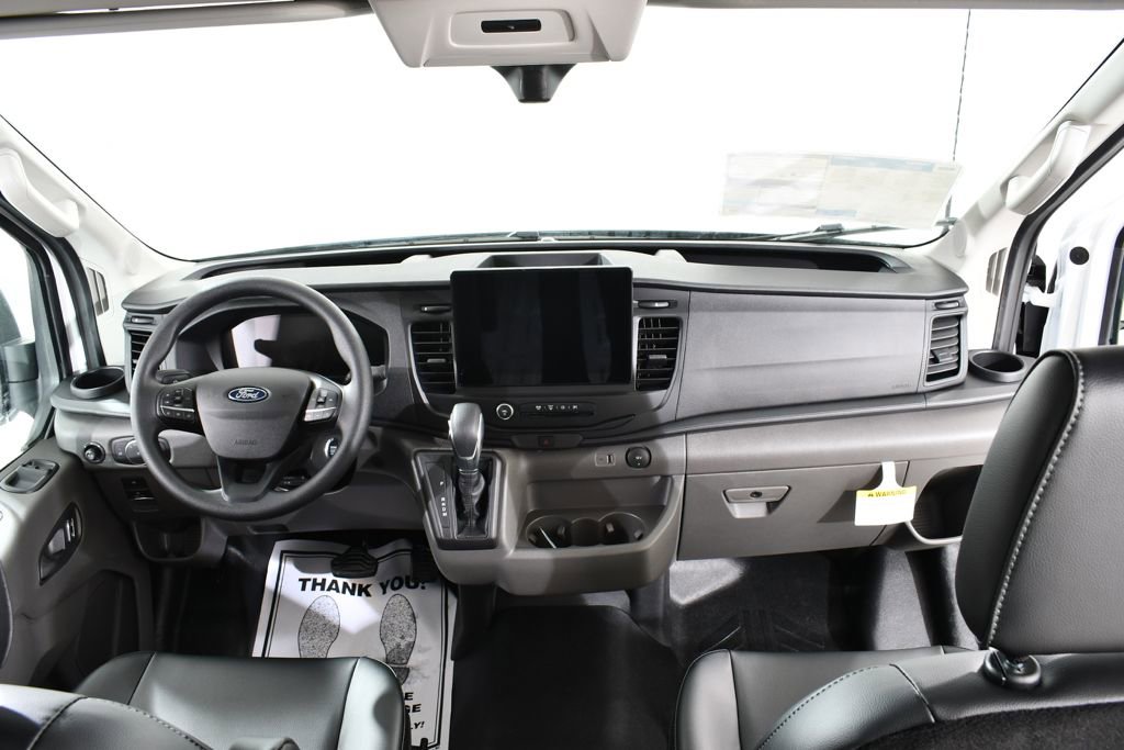 New 2026 Ford Transit 250 148 Medium Roof RWD image 7