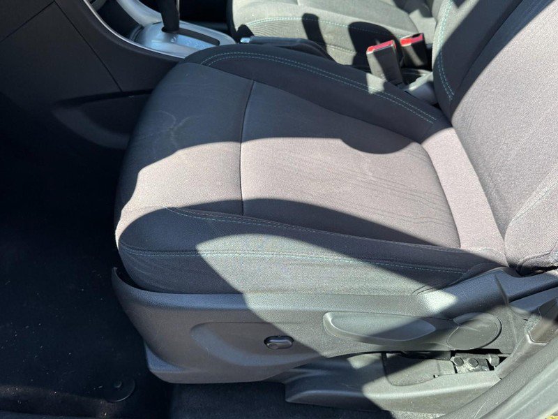 Used 2016 Chevrolet Trax LT FWD image 14