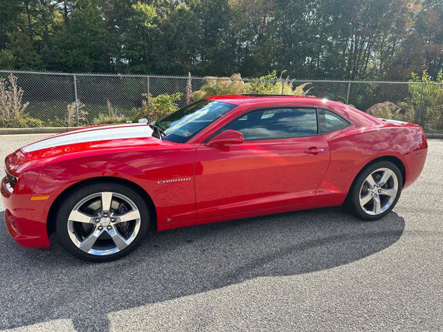 Used 2010 Chevrolet Camaro SS w/ White Stripe Package image 8