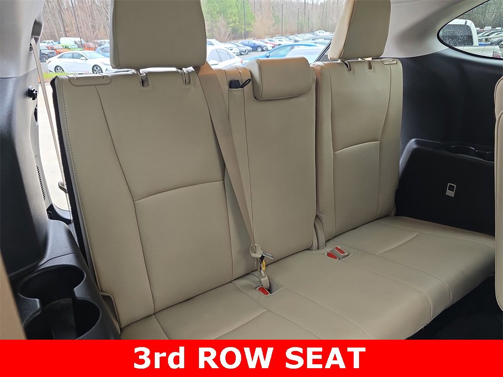 Used 2024 Toyota Highlander Limited image 13