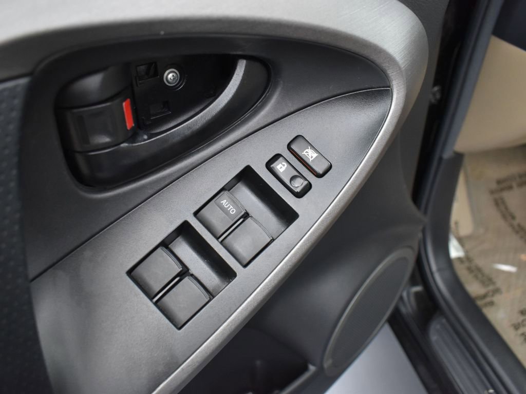 Used 2012 Toyota RAV4 Limited w/ Navigation Value Pkg image 9