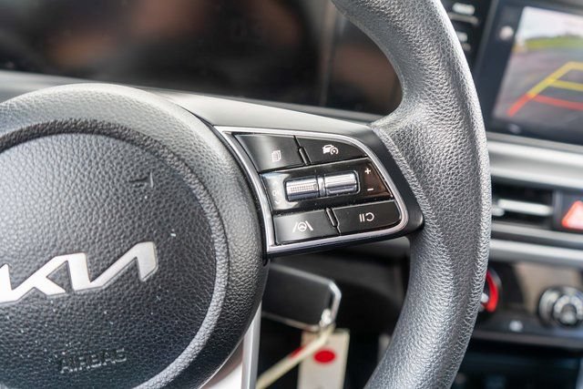 Used 2024 Kia Seltos LX AWD/4WD image 32