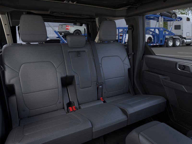 New 2026 Ford Bronco Outer Banks w/ Sasquatch Package image 11