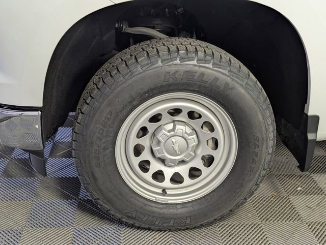 Used 2024 Chevrolet Silverado 1500 W/T w/ WT Value Package image 4