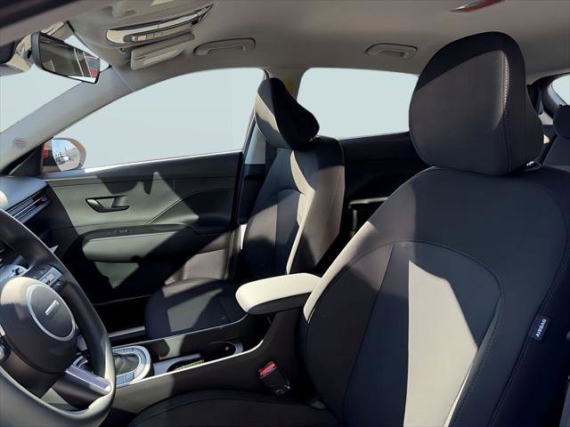 New 2026 Hyundai Kona SE image 14
