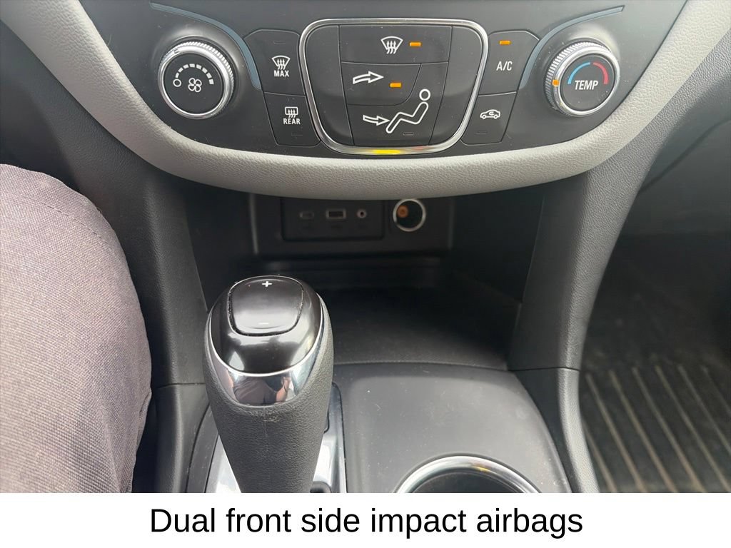 Used 2021 Chevrolet Equinox LS w/ LS Convenience Package AWD/4WD image 23
