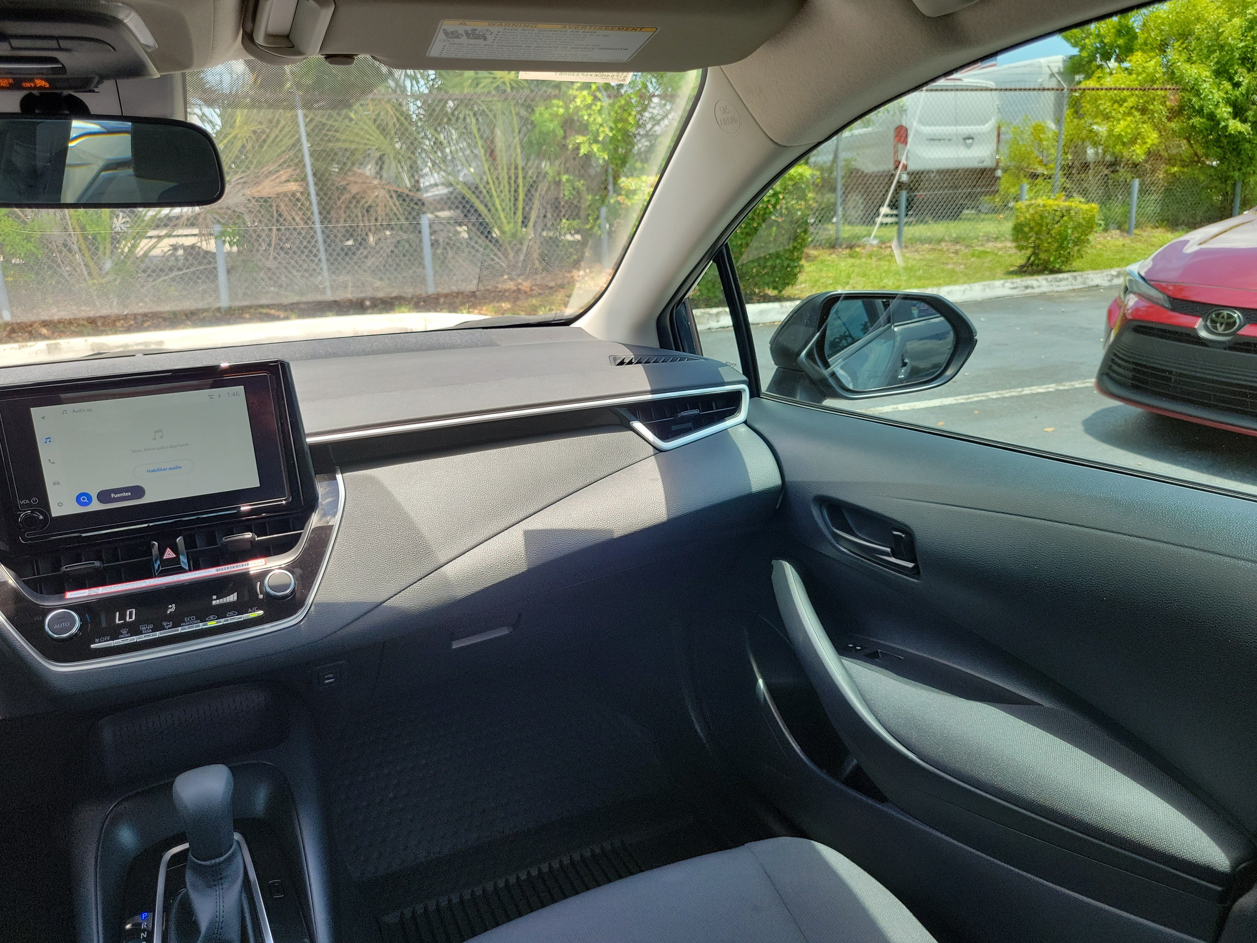 Used 2025 Toyota Corolla LE w/ Convenience Package FWD image 17
