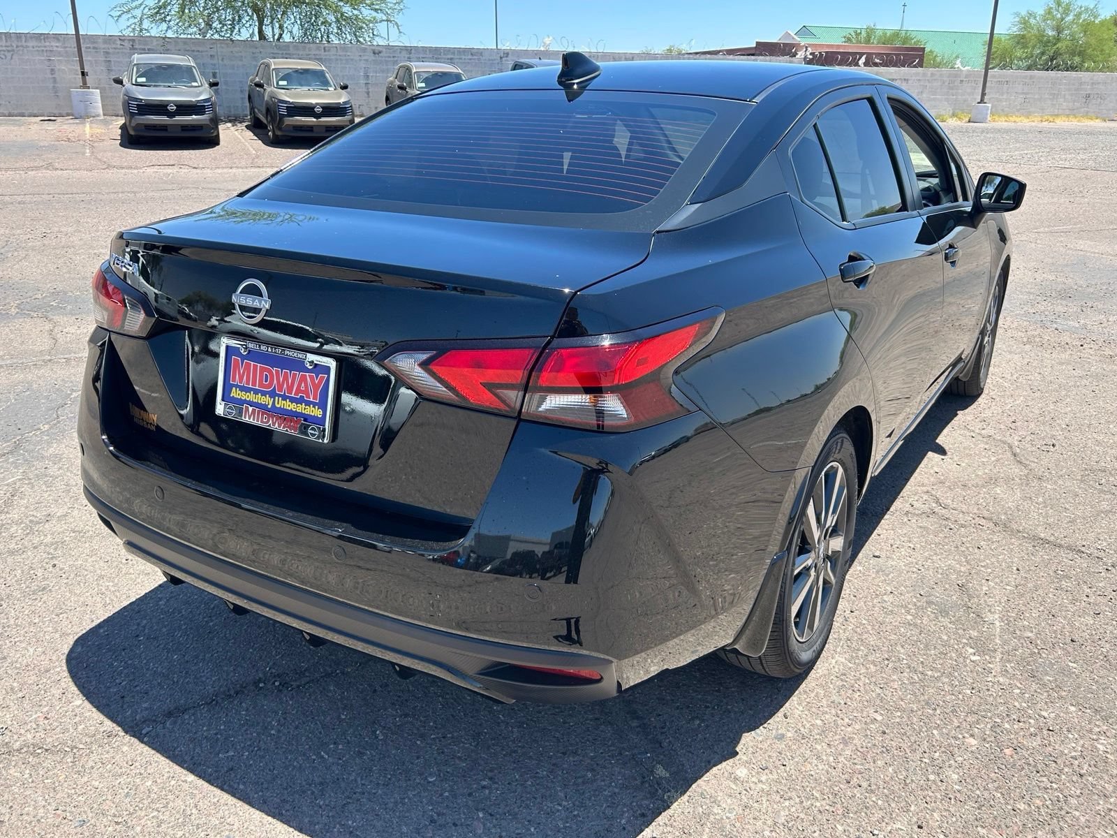 Used 2025 Nissan Versa SV w/ Trunk Package FWD image 5