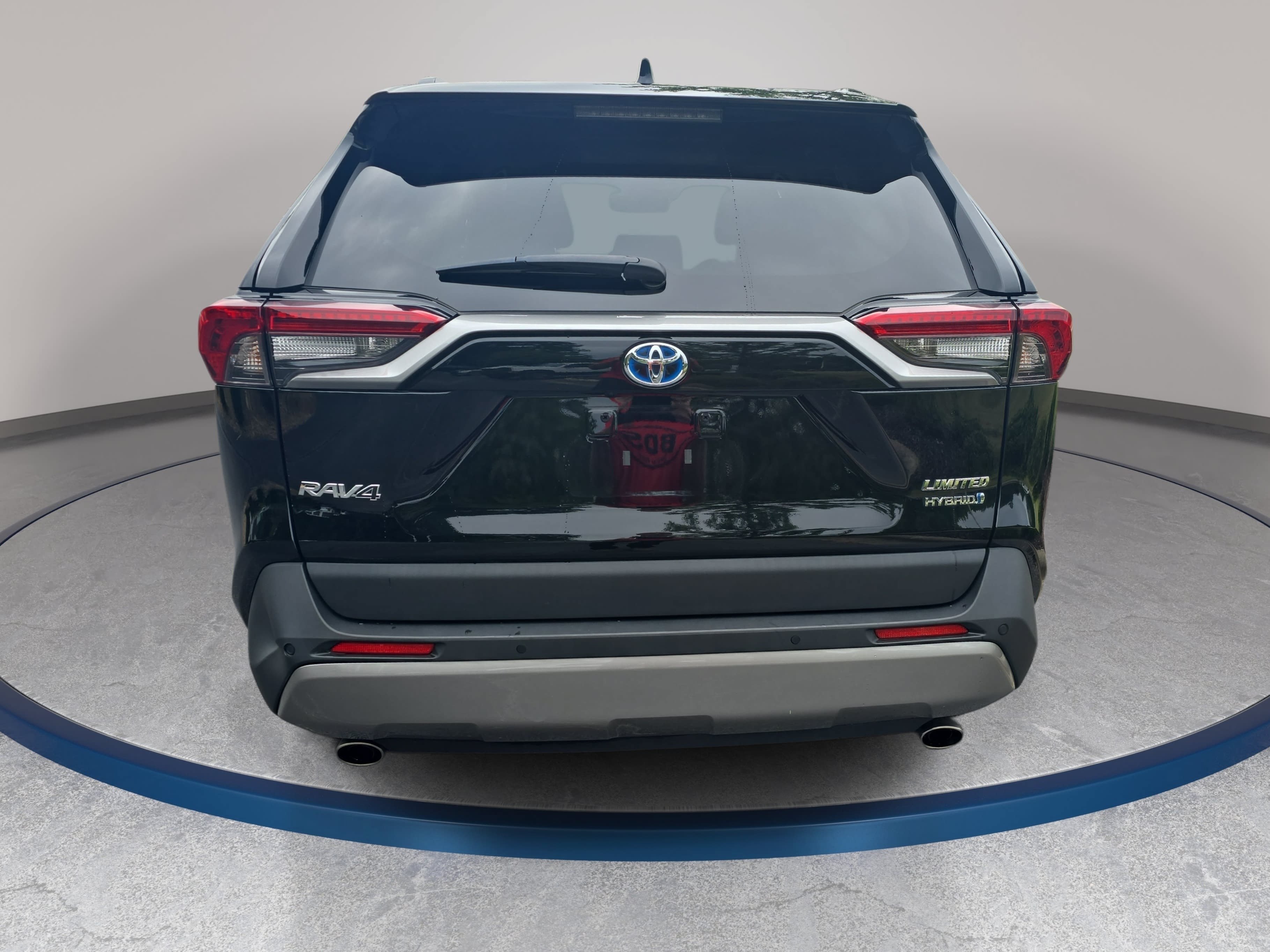 Used 2024 Toyota RAV4 Limited w/ Advanced Technology Package AWD/4WD image 6