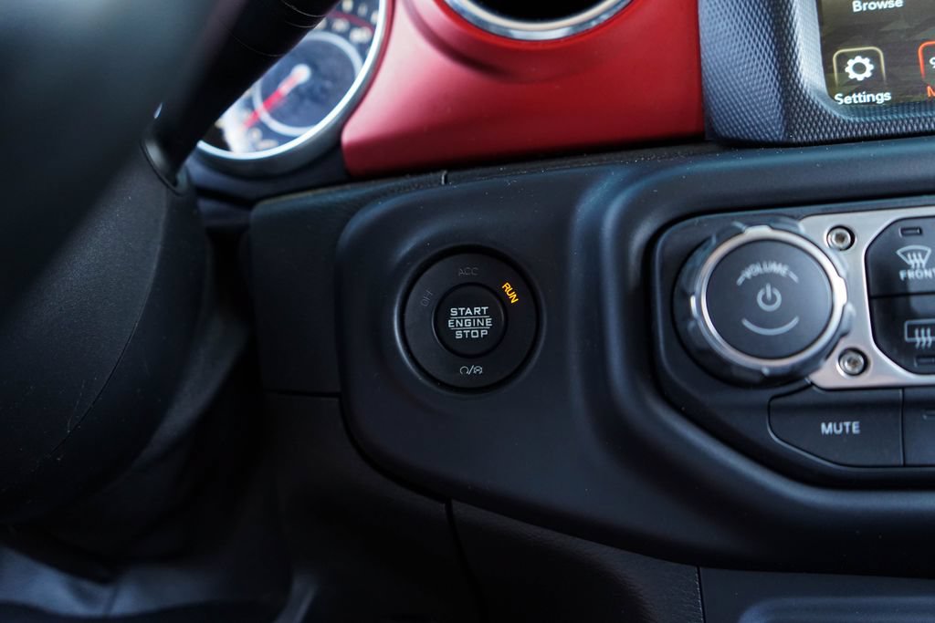 Used 2019 Jeep Wrangler Unlimited Rubicon AWD/4WD image 28