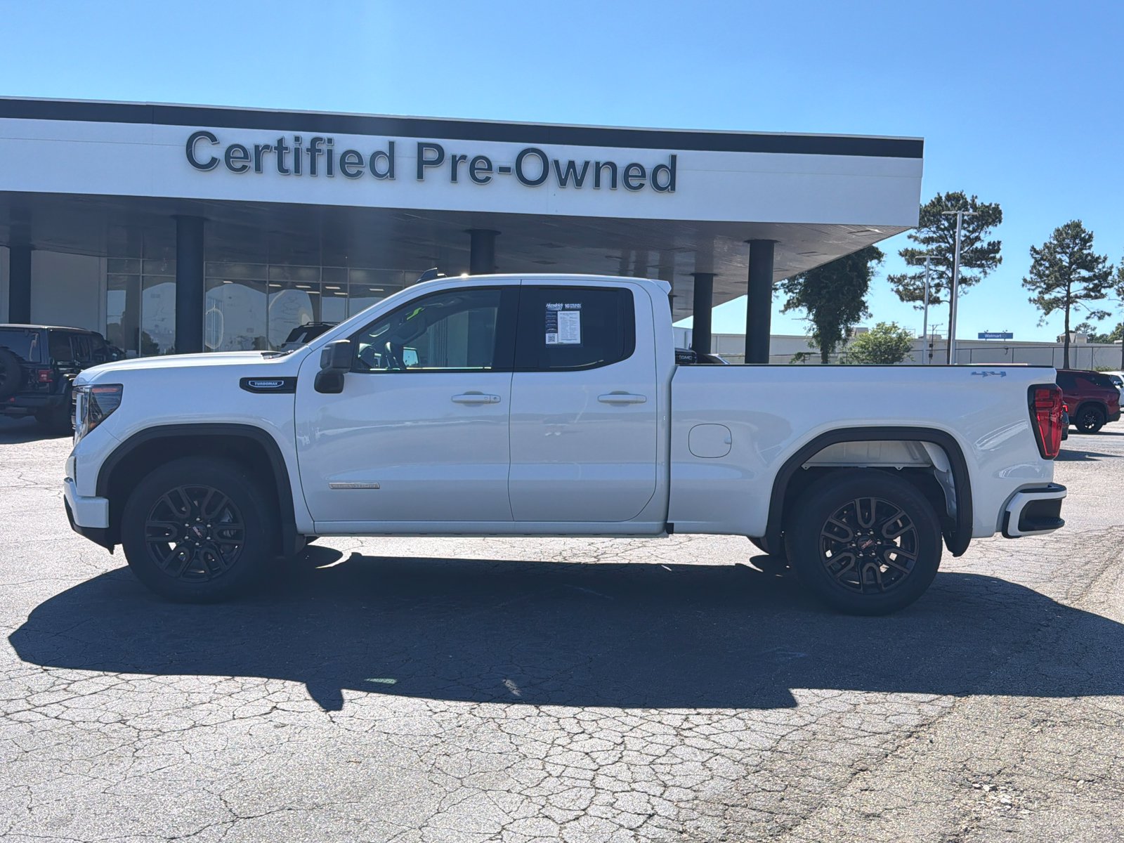 Used 2024 GMC Sierra 1500 Elevation AWD/4WD image 9