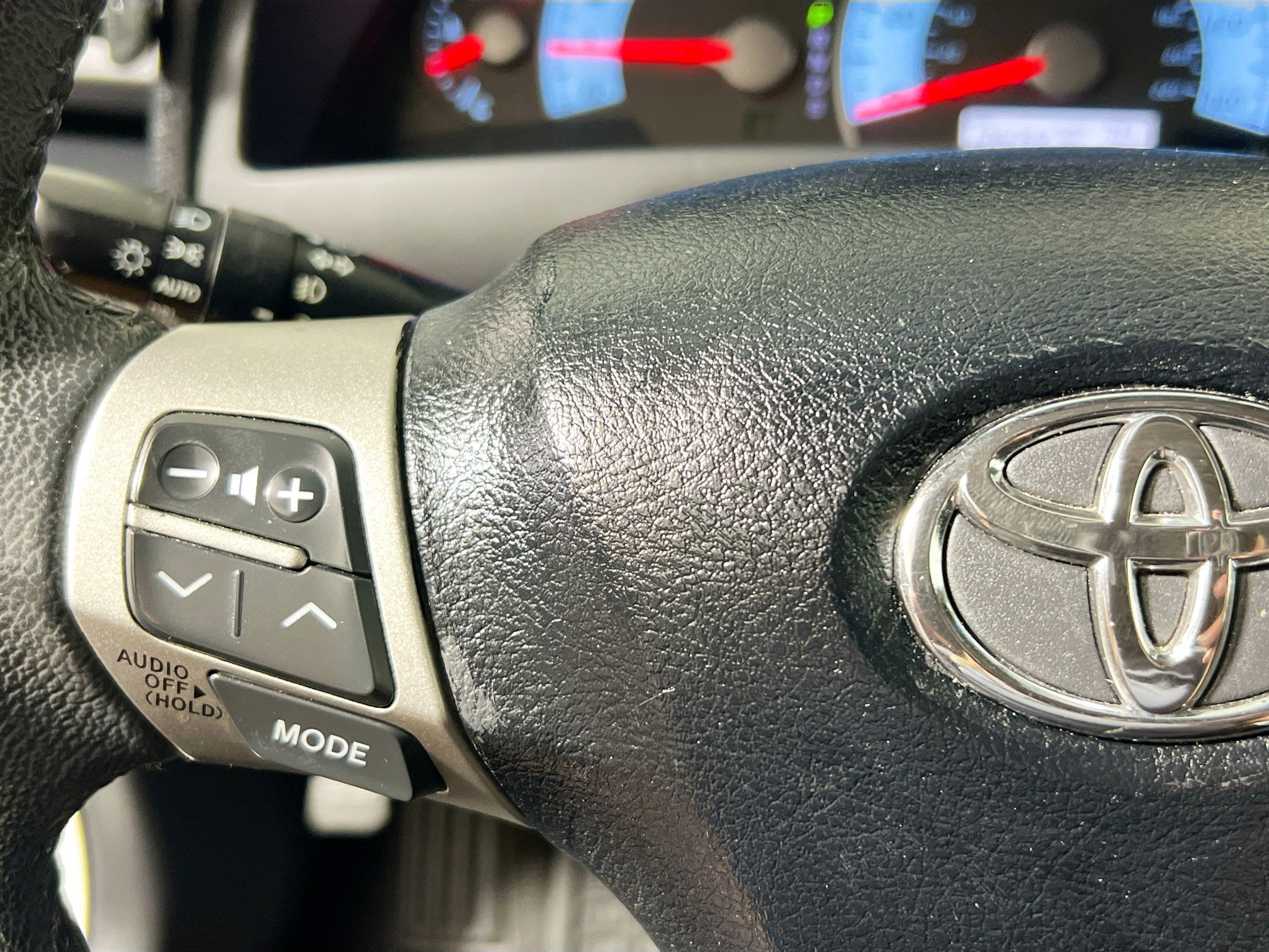 Used 2010 Toyota Camry SE image 18