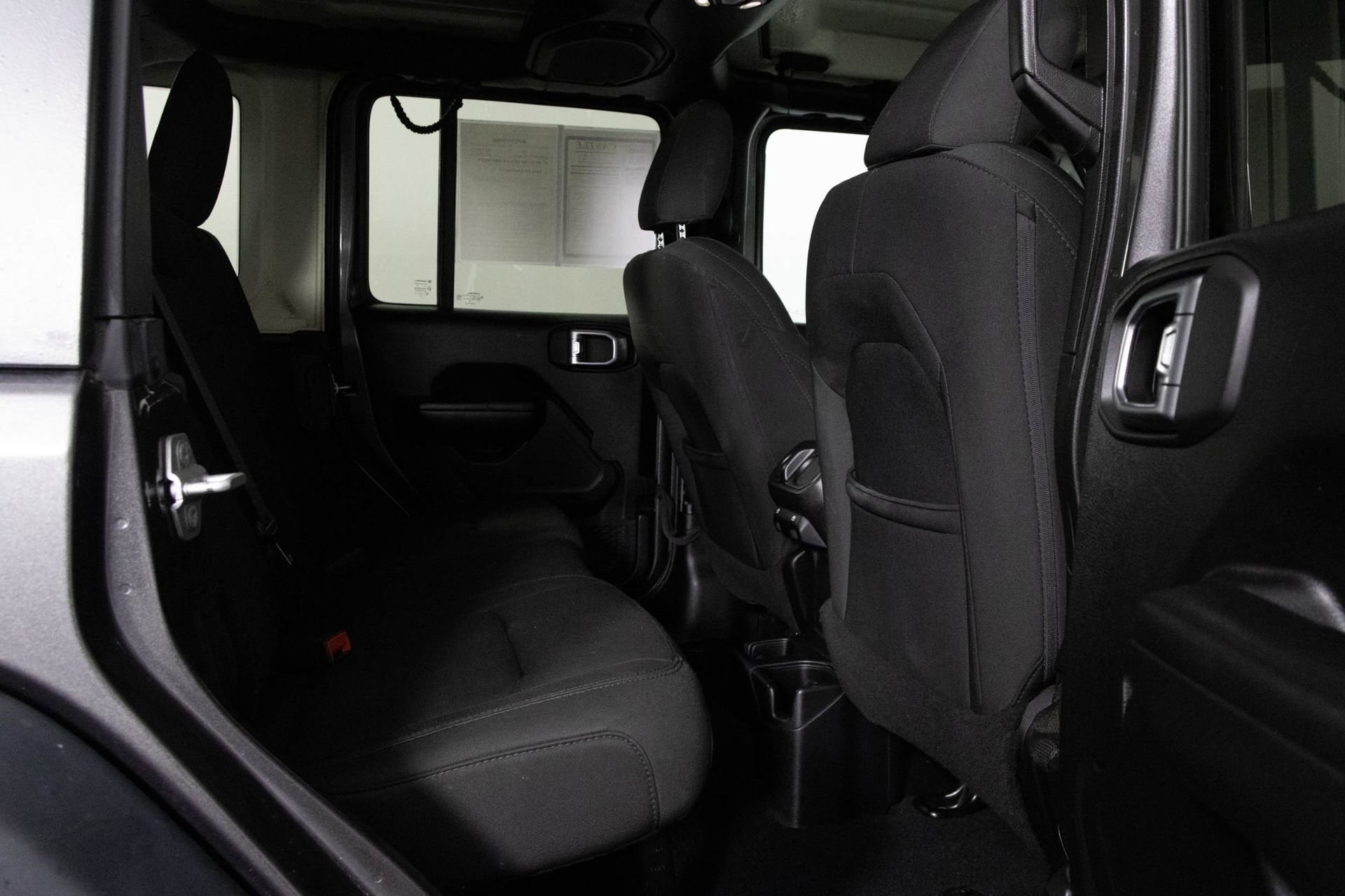 Used 2019 Jeep Wrangler Unlimited Sport S image 35