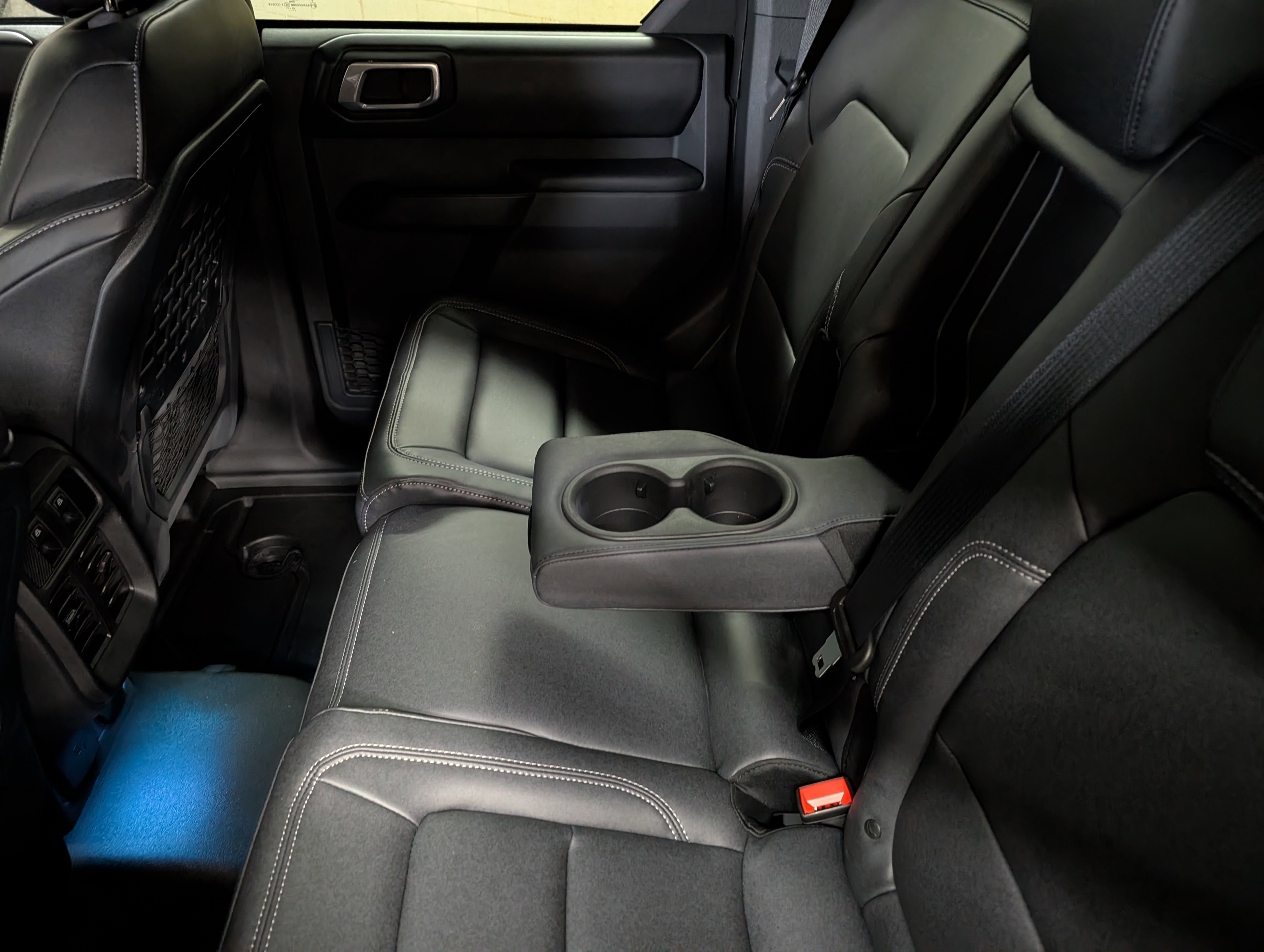 New 2025 Ford Bronco Badlands image 9