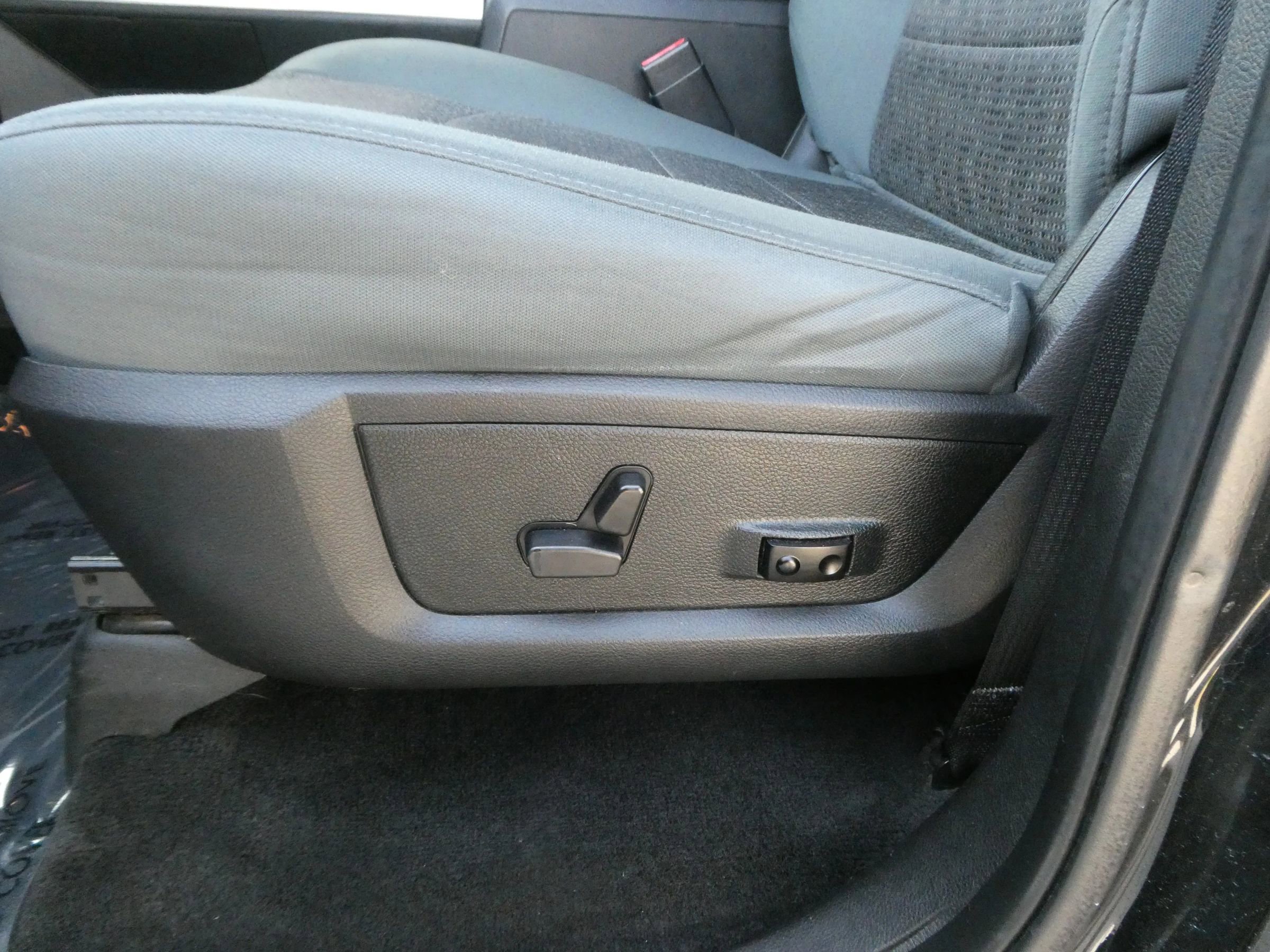 Used 2018 RAM 1500 Big Horn image 15