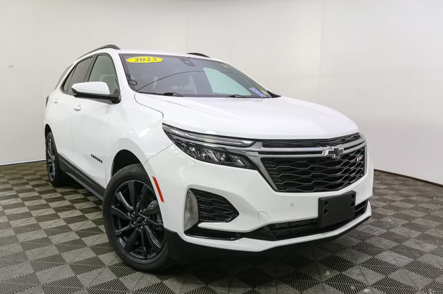 Used 2023 Chevrolet Equinox RS AWD/4WD image 3