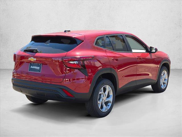 New 2026 Chevrolet Trax LS w/ LS Convenience Package FWD image 2